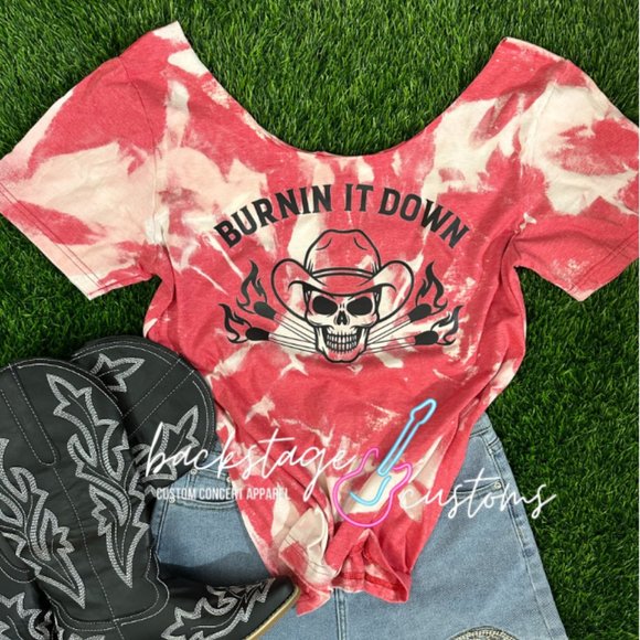 🔴CLOSE OUT: Jason Aldean Burnin' It Down Off The Shoulder Bleached Tee - Picture 1 of 6
